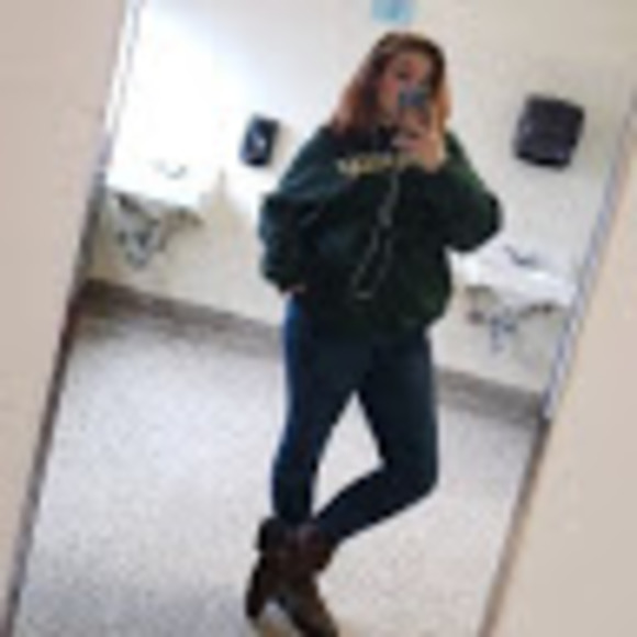 Meet your Posher, Ann - Picture 1 of 1